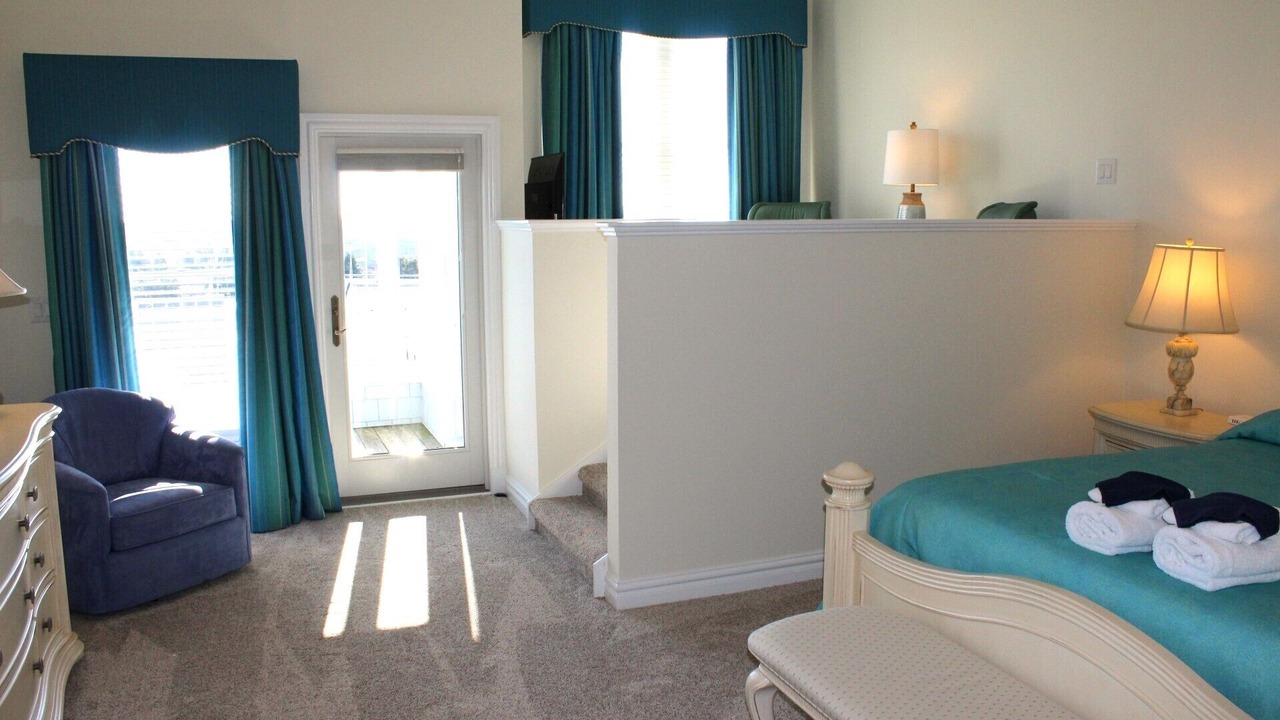 Photo of Bedroom in Manteo