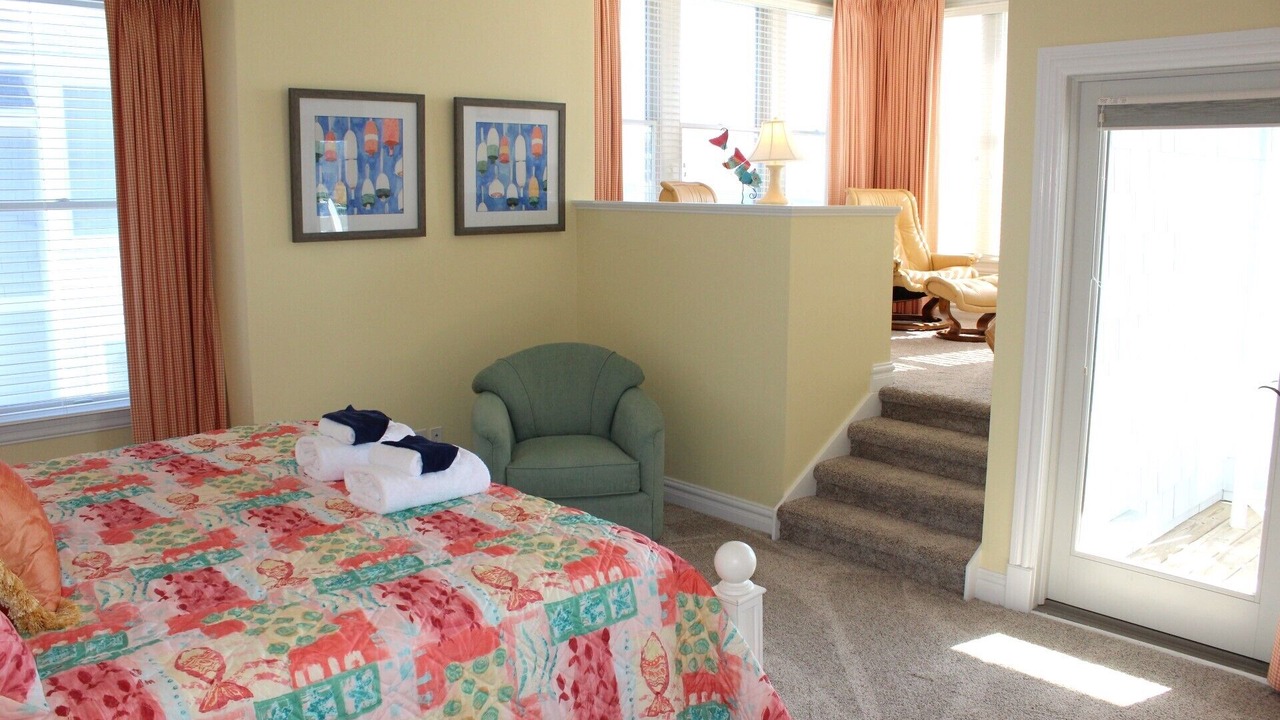 Photo of Bedroom in Manteo