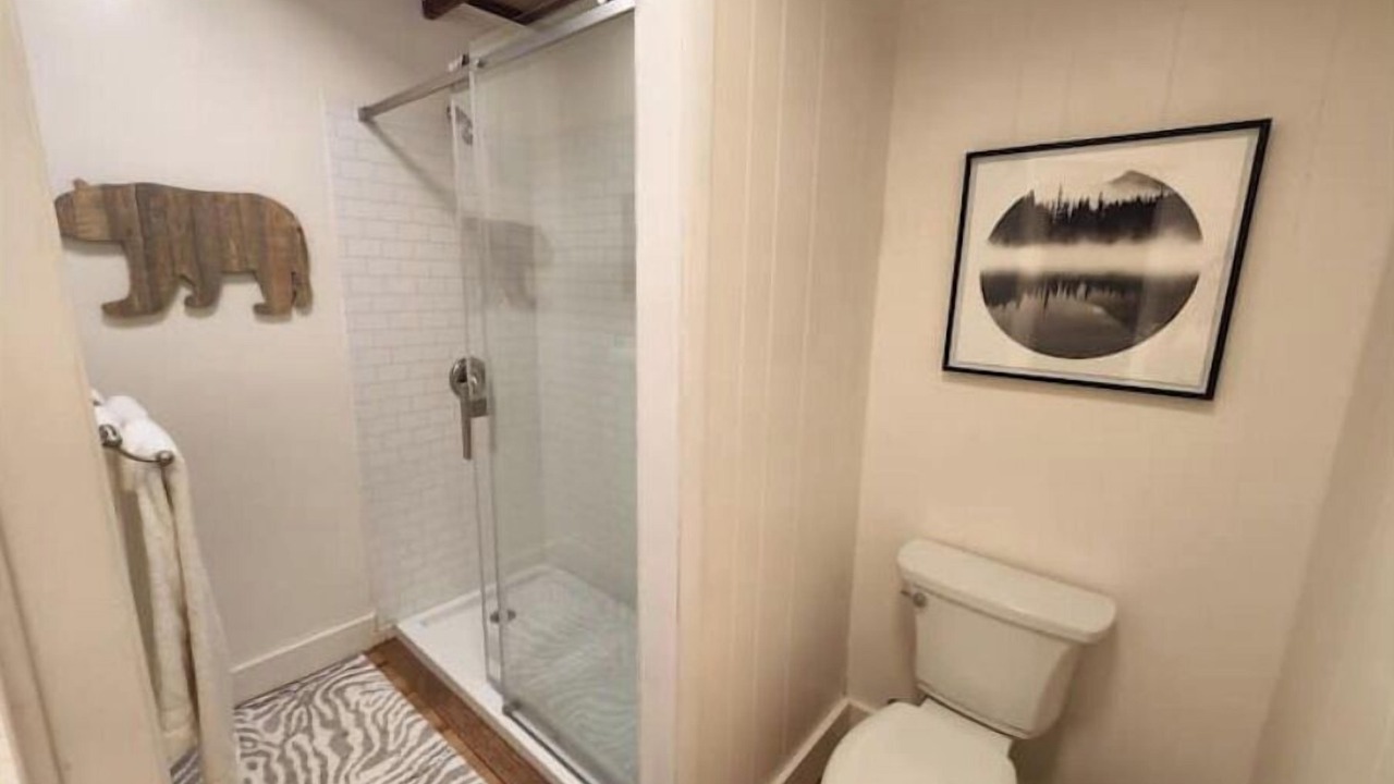 Photo of Bathroom in Fontana Dam