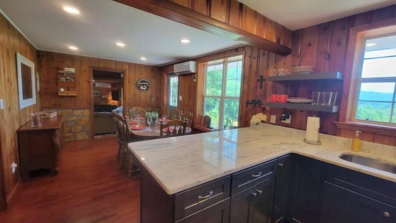Photo of Kitchen in Fontana Dam