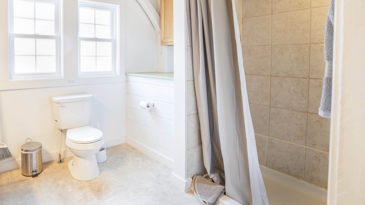 Photo of Bathroom in Glenville