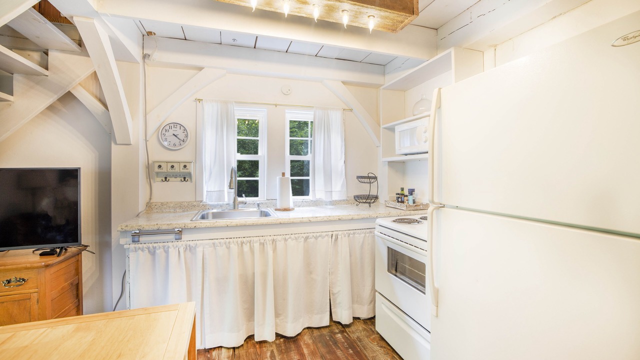 Photo of Kitchen in Glenville