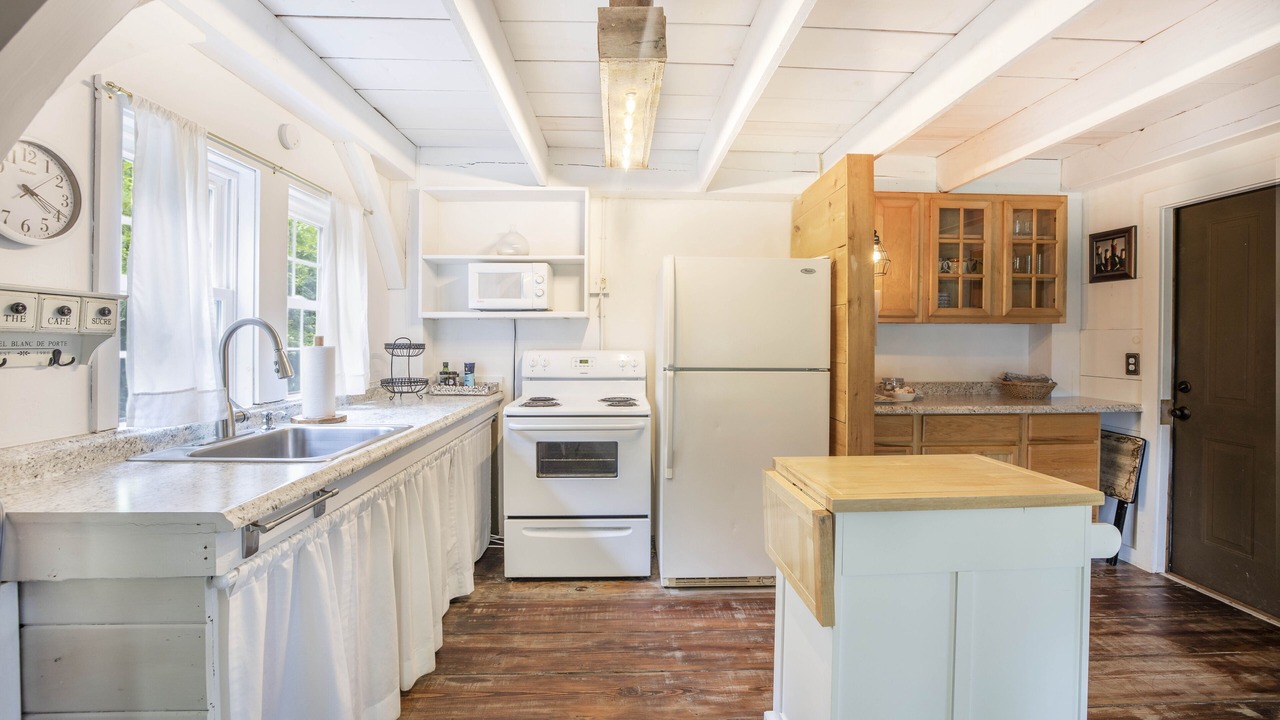 Photo of Kitchen in Glenville