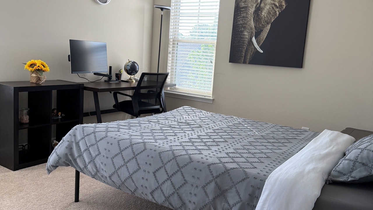 Photo of Bedroom in South View