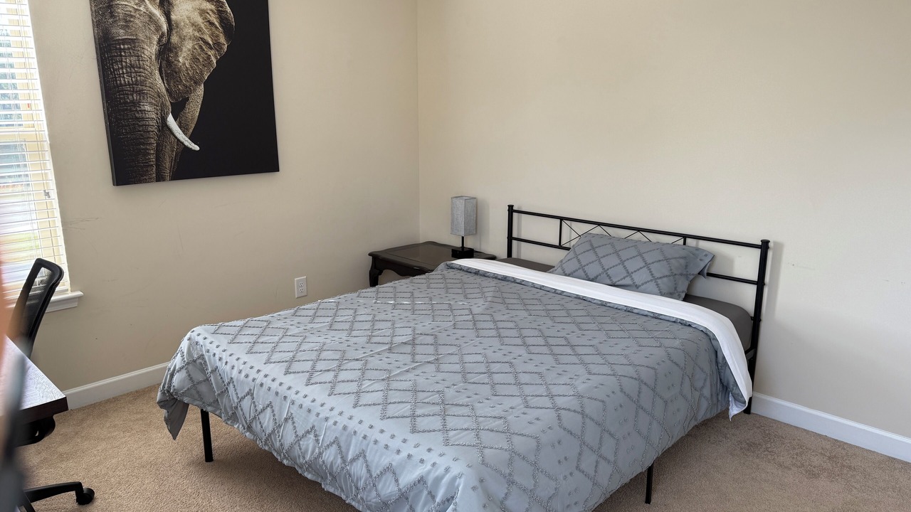 Photo of Bedroom in South View