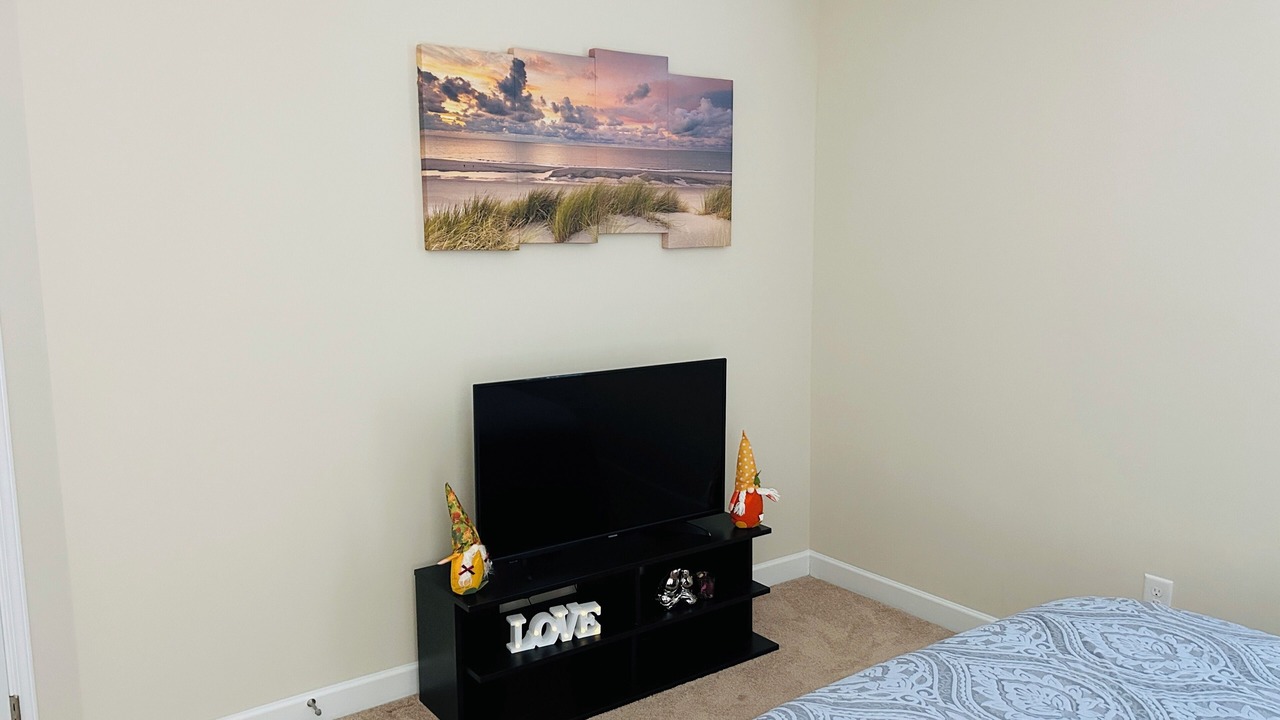 Photo of Bedroom in South View