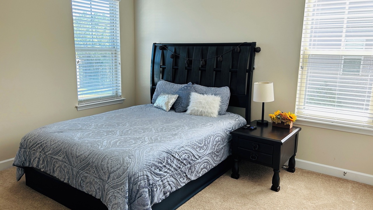 Photo of Bedroom in South View