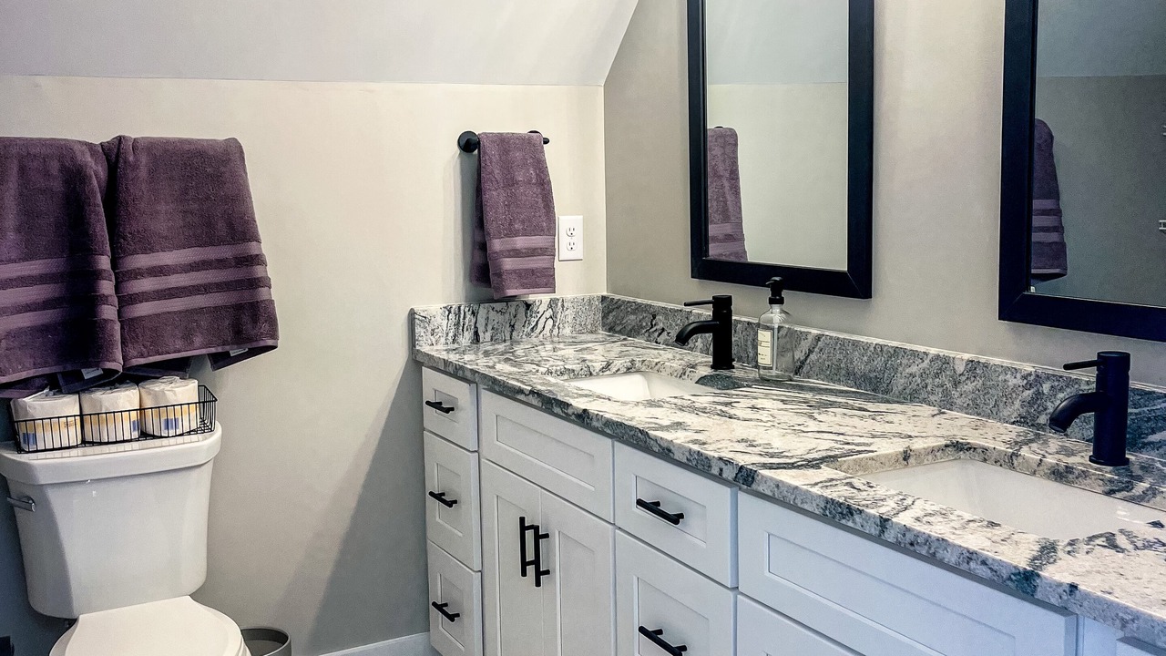 Photo of Bathroom in Balfour