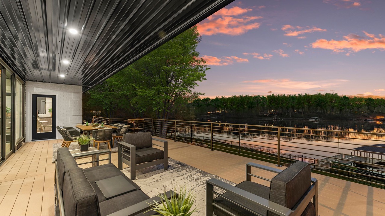 Photo of Outdoor in Mayhew
