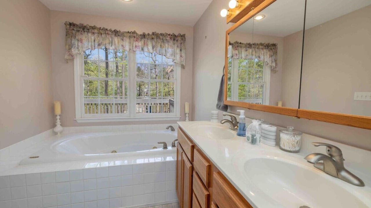 Photo of Bathroom in Wise