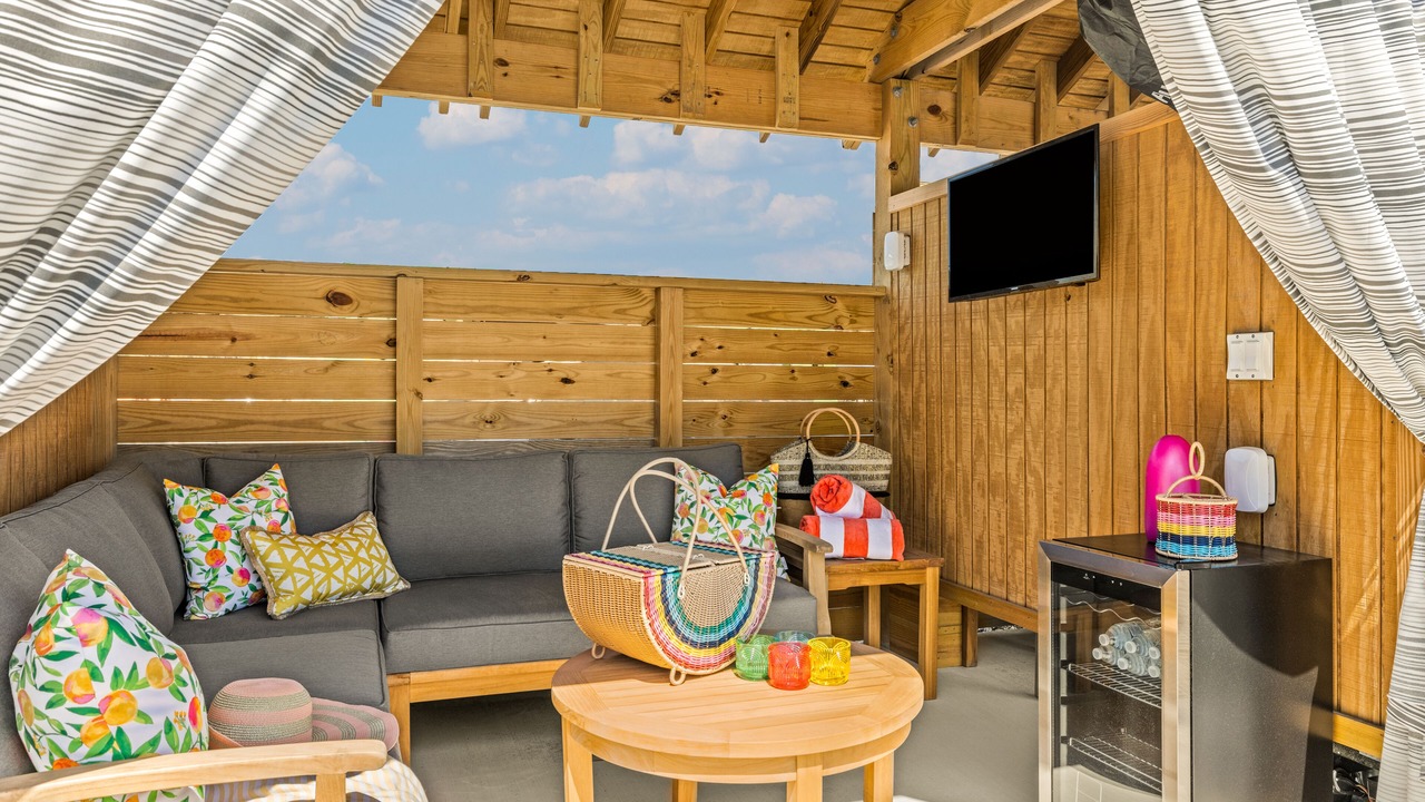 Photo of Livingroom in Corolla Village