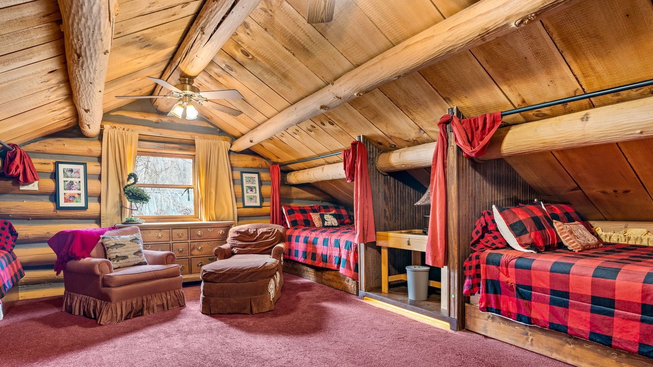 Photo of Bedroom in Green Mountain