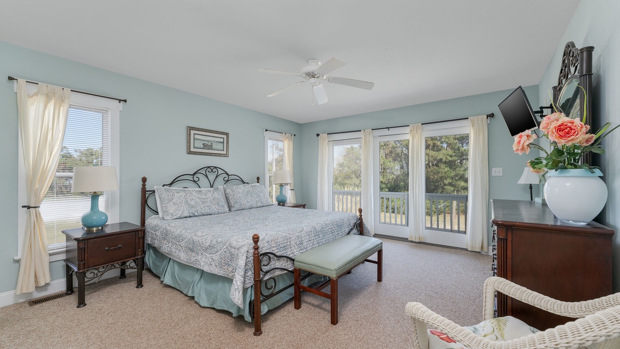 Photo of Bedroom in Rodanthe