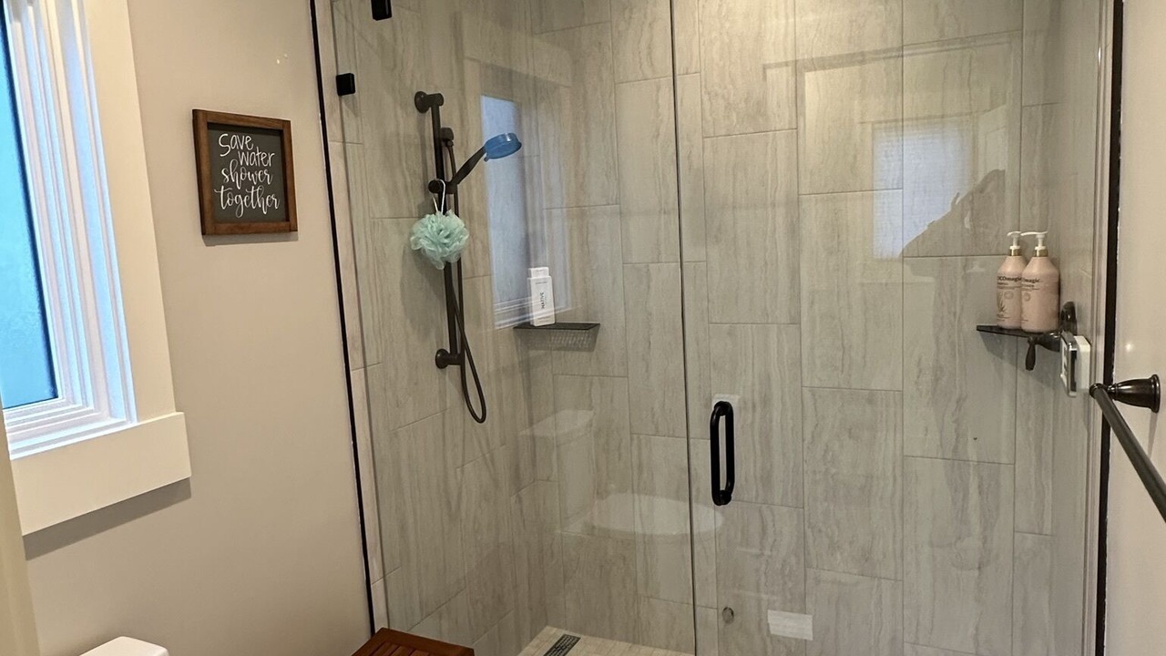 Photo of Bathroom in Cummings Cove