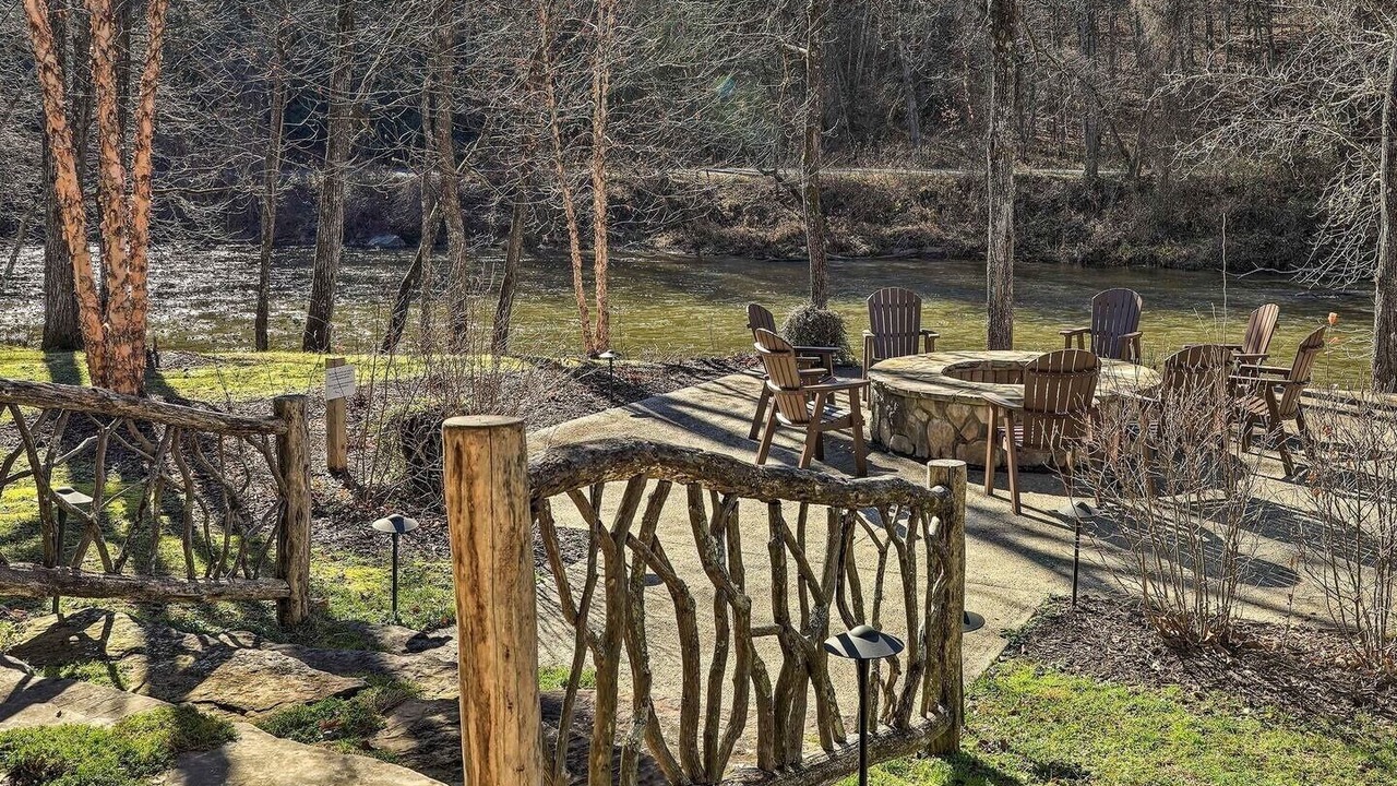 Photo of Outdoor in Cullowhee