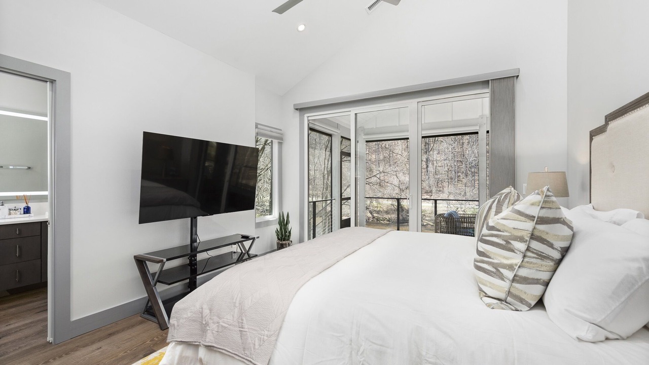 Photo of Bedroom in Cullowhee