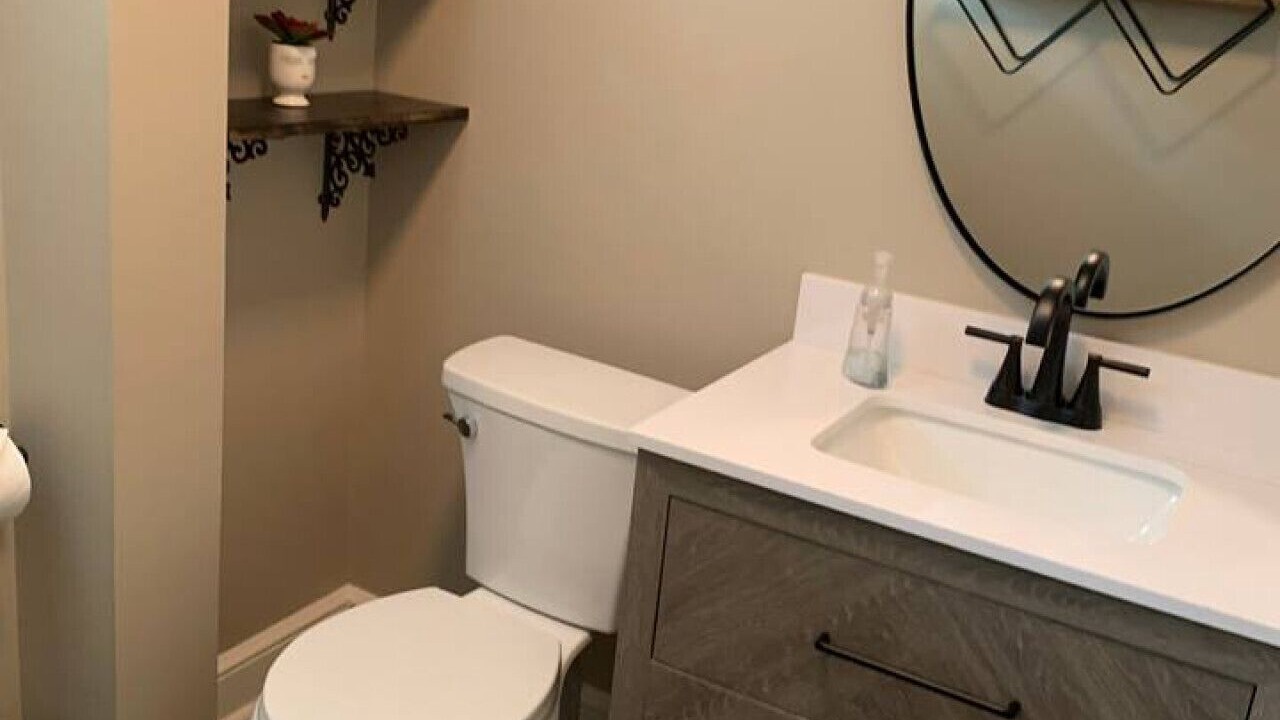Photo of Bathroom in Oakwood Historic District