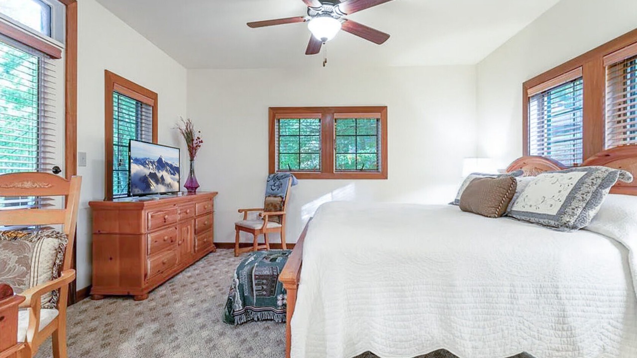 Photo of Bedroom in Mountain Air