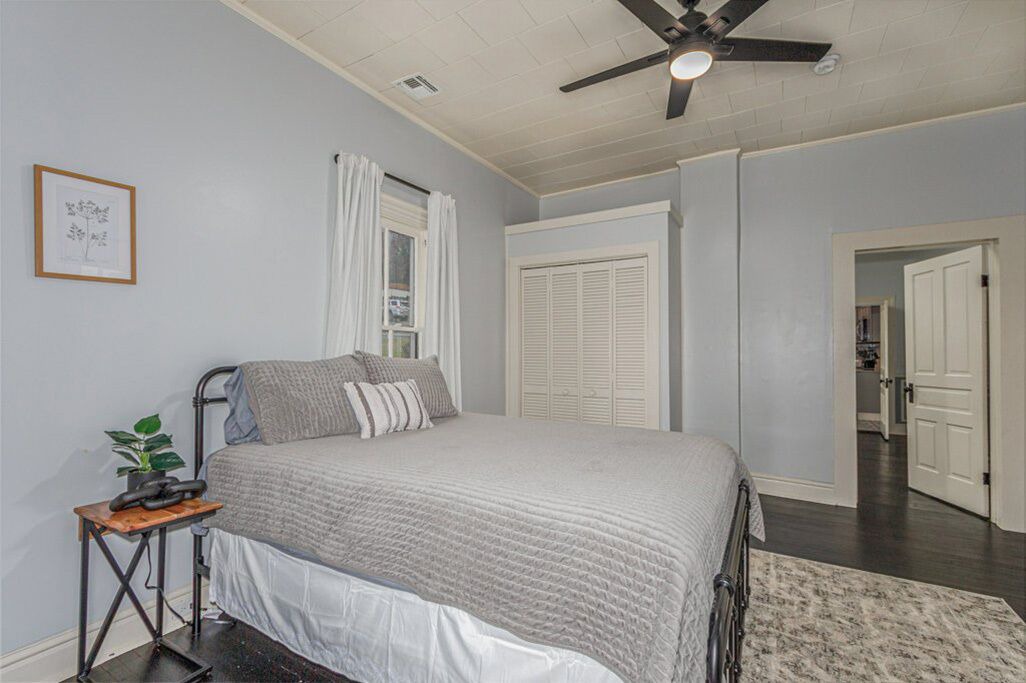 Photo of Bedroom in Old Fort