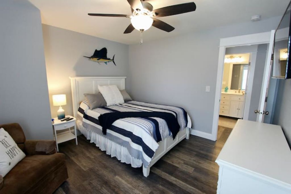 Photo of Bedroom in Colington