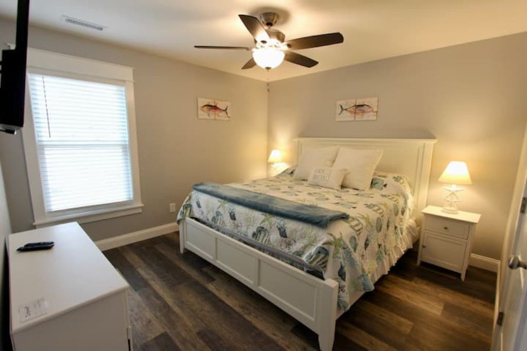 Photo of Bedroom in Colington