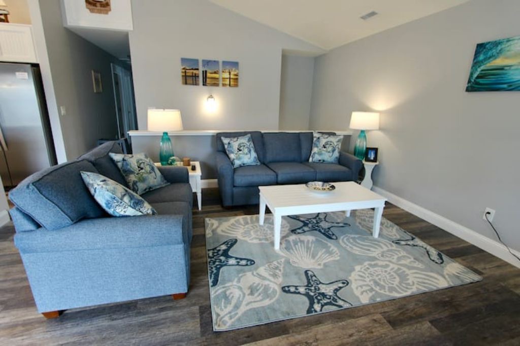 Photo of Livingroom in Colington
