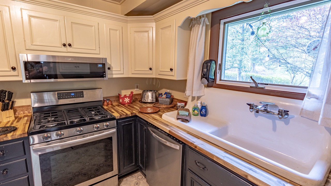 Photo of Kitchen in Mars Hill