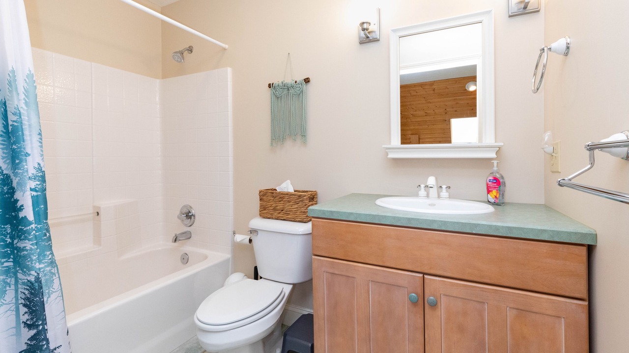 Photo of Bathroom in Valley Creek Run