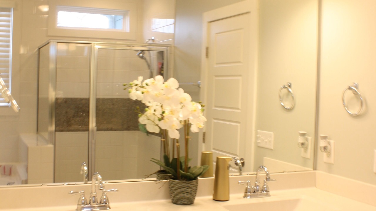 Photo of Bathroom in Kipling