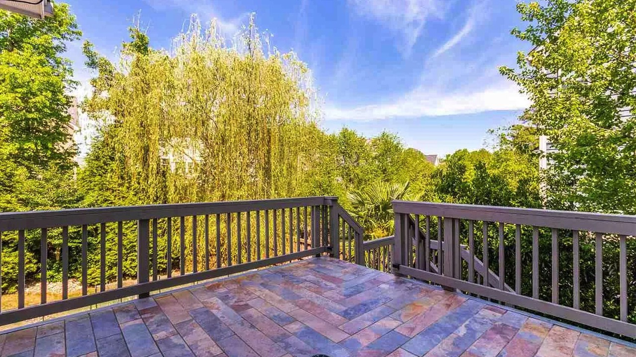 Photo of Patio Balcony in Kipling