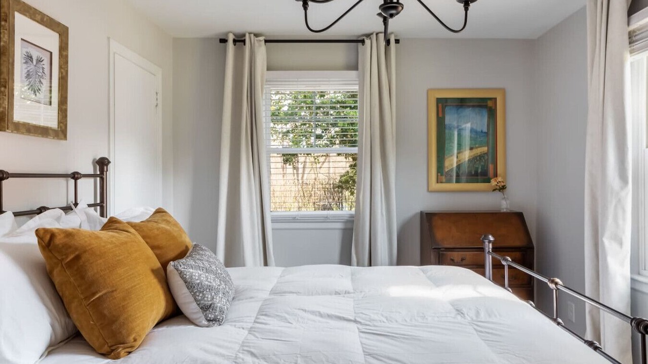 Photo of Bedroom in Ridgewood