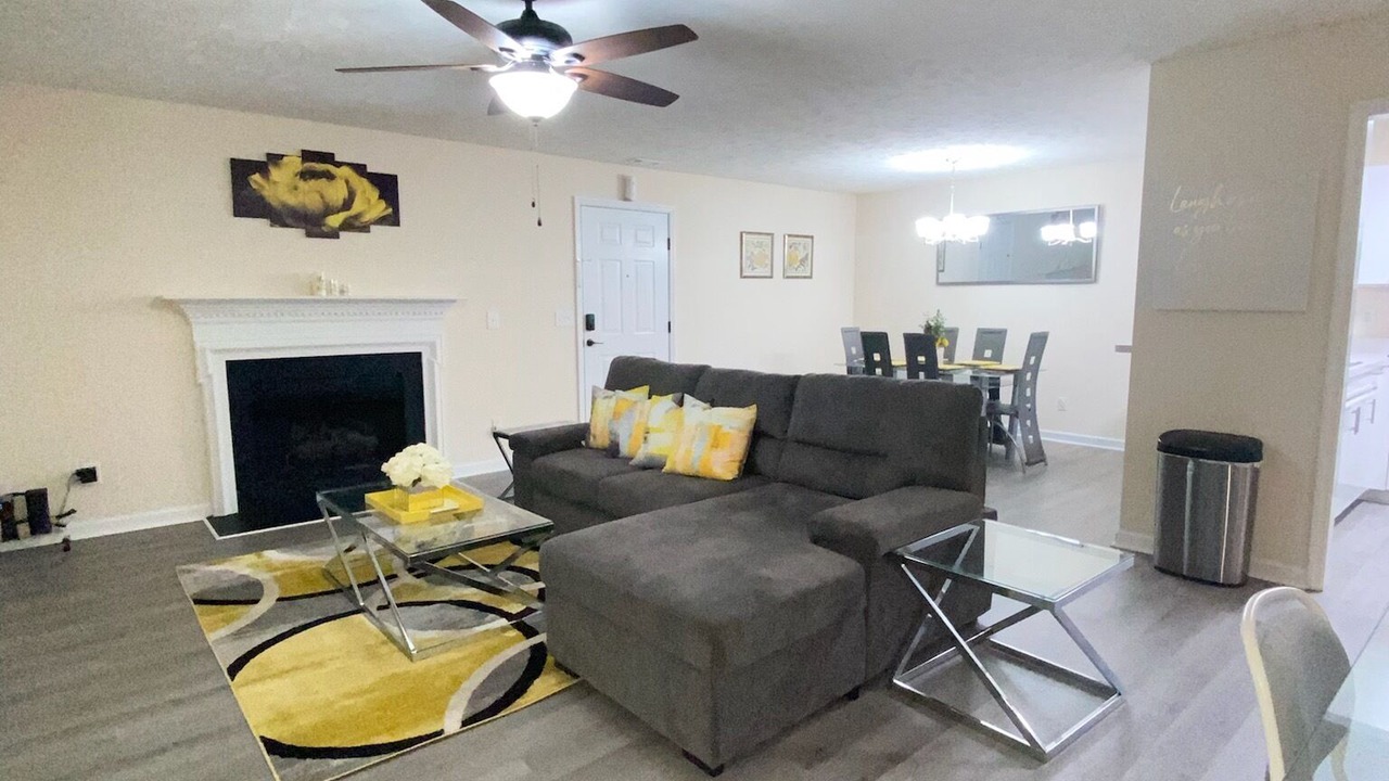 Photo of Livingroom in Terry Sanford