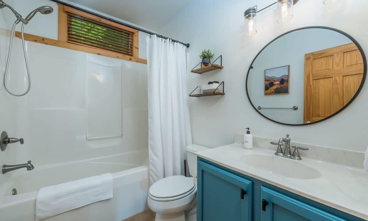 Photo of Bathroom in Wolf Laurel