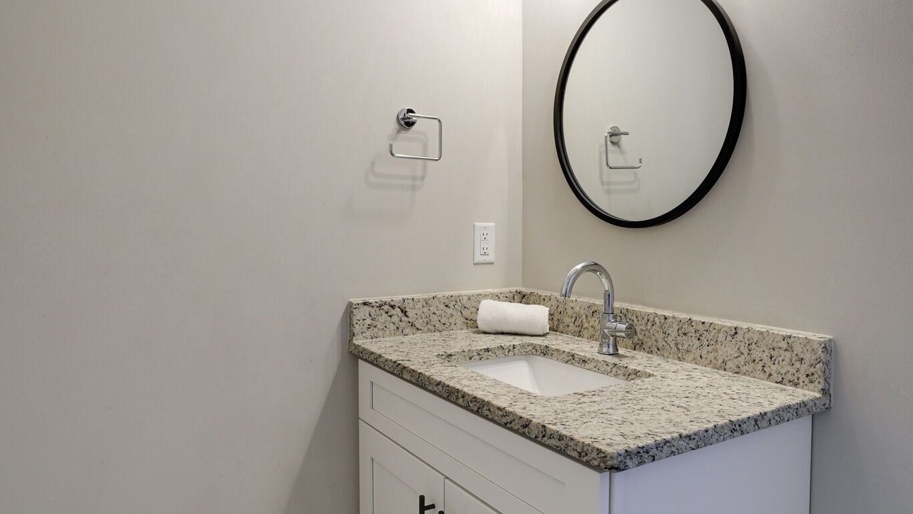 Photo of Bathroom in Melrose