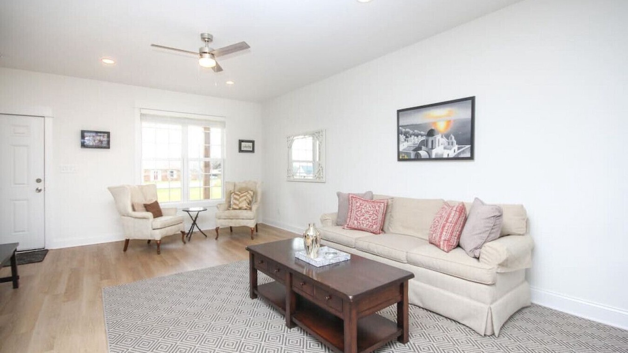 Photo of Livingroom in Lincolnton