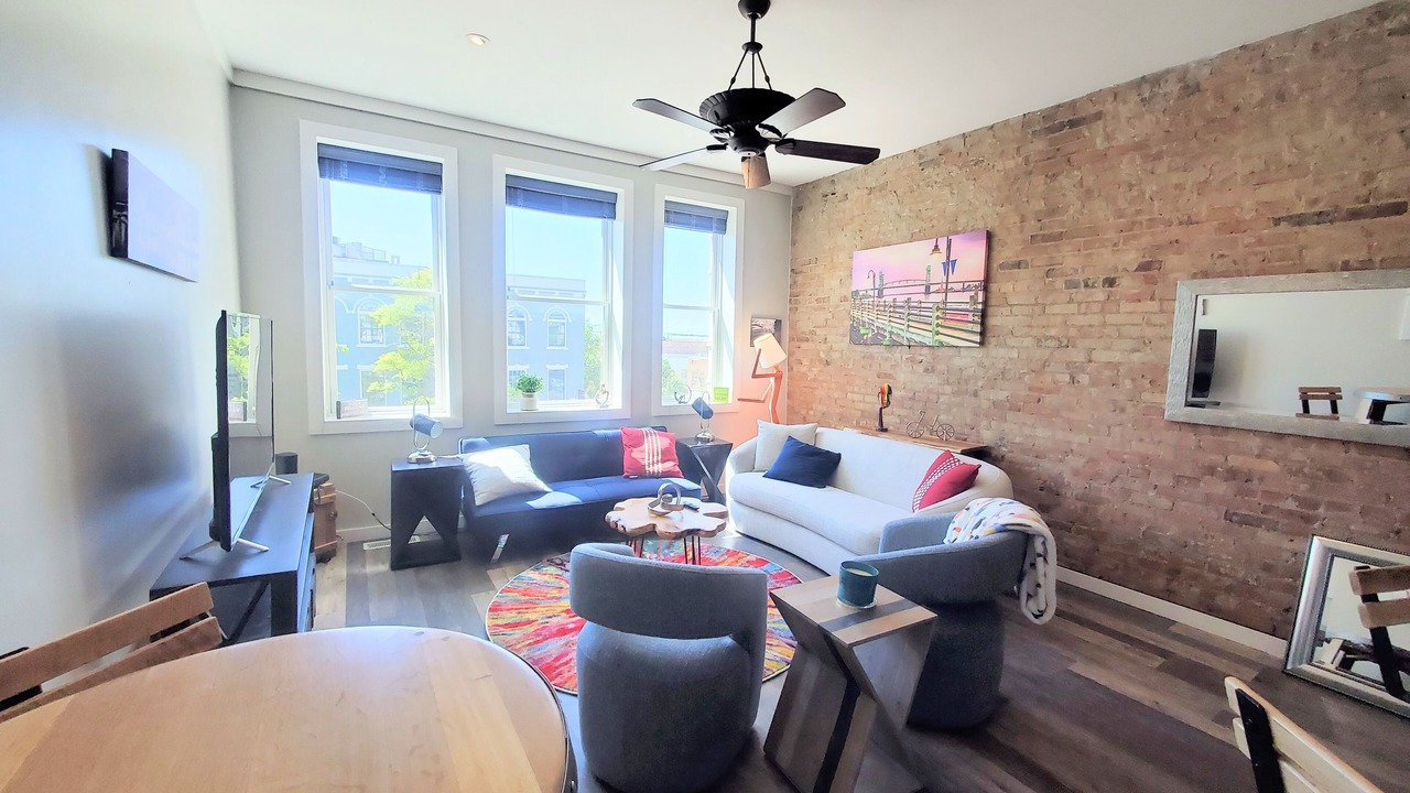 Photo of Livingroom in Wilmington Historic District