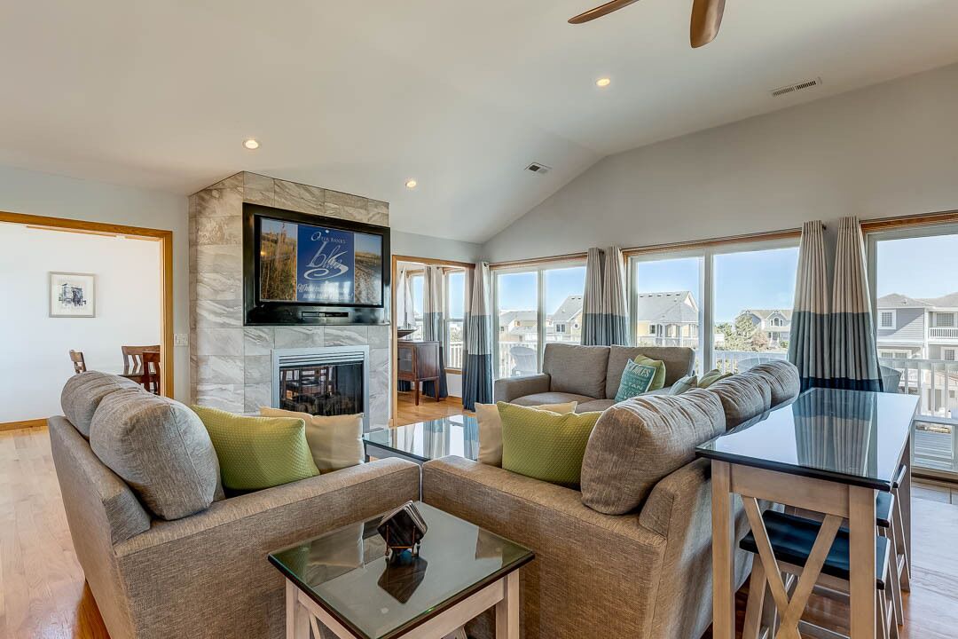 Photo of Bedroom in Corolla Light