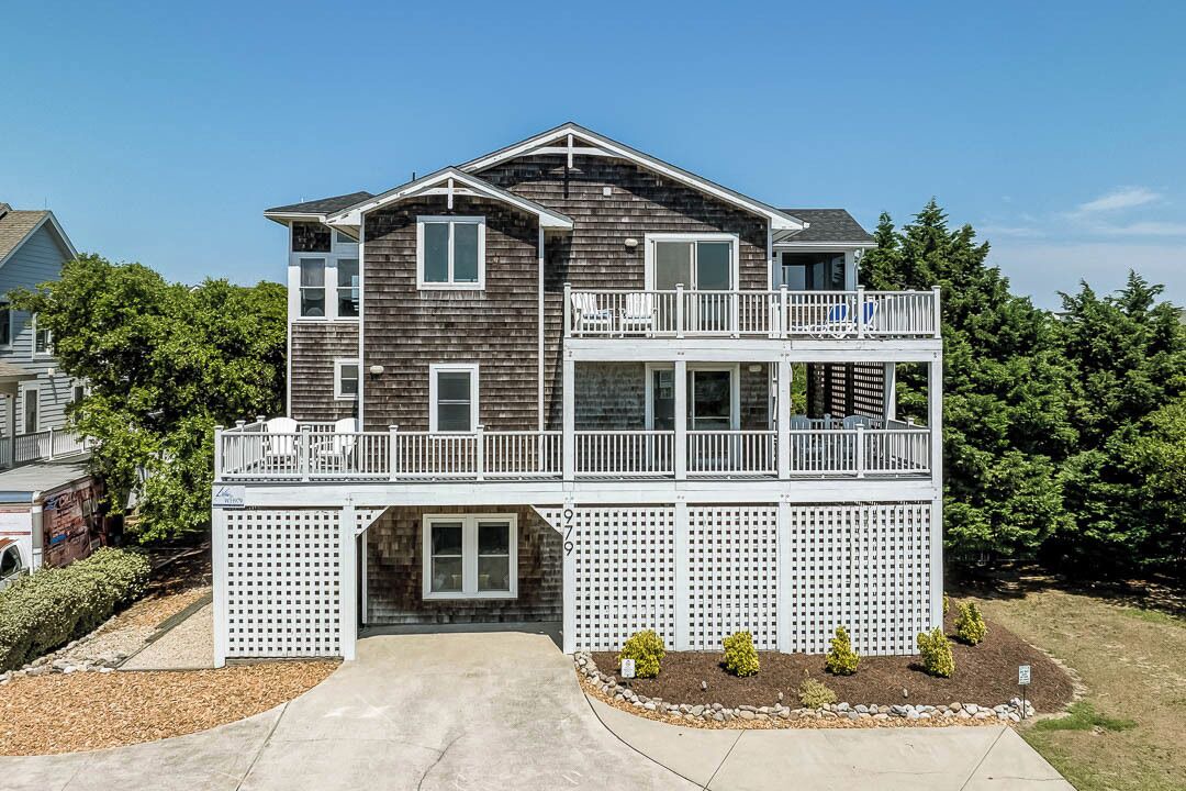Photo of Outdoor in Corolla Light