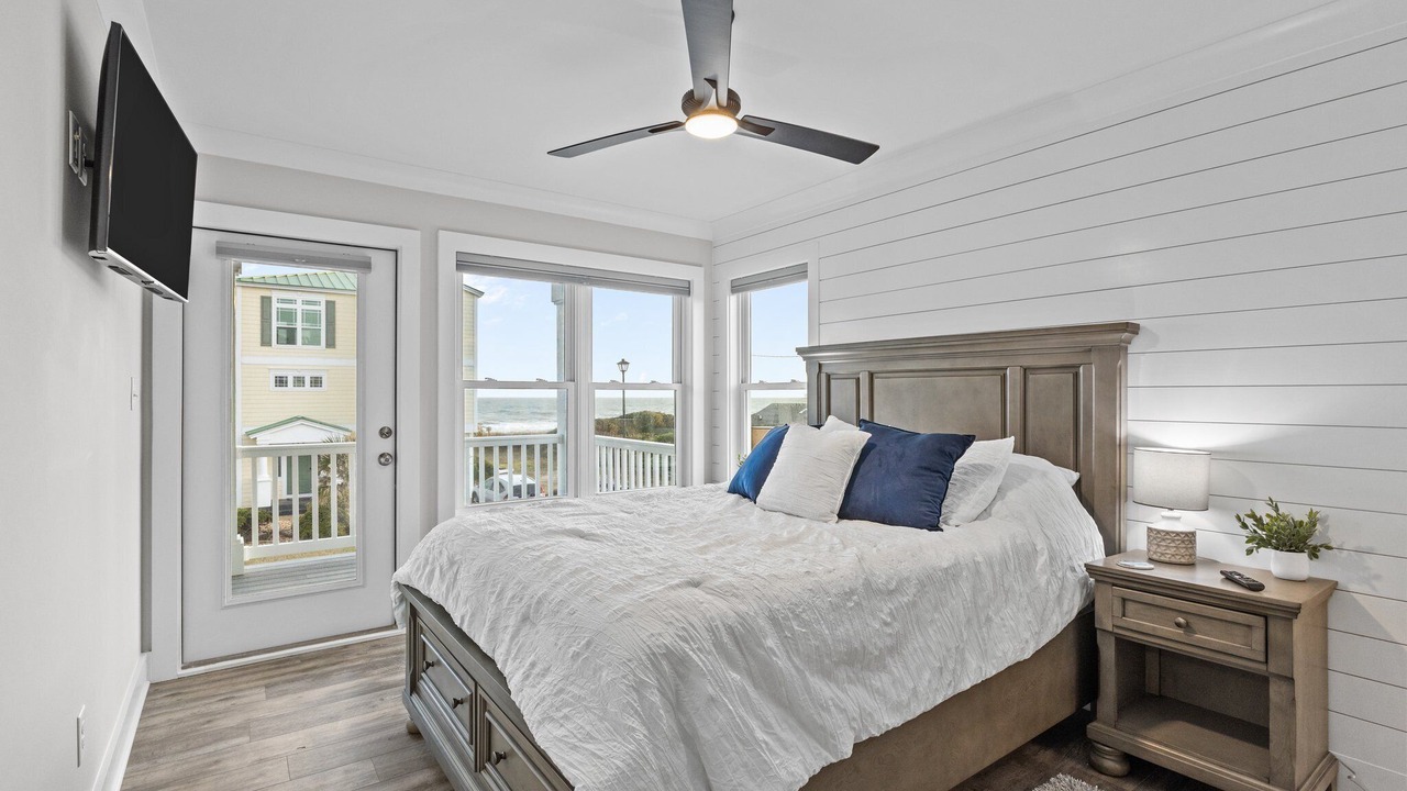 Photo of Others in Pine Knoll Shores