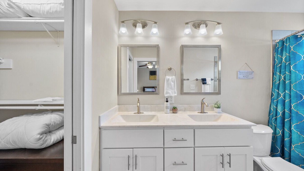 Photo of Bathroom in Downtown