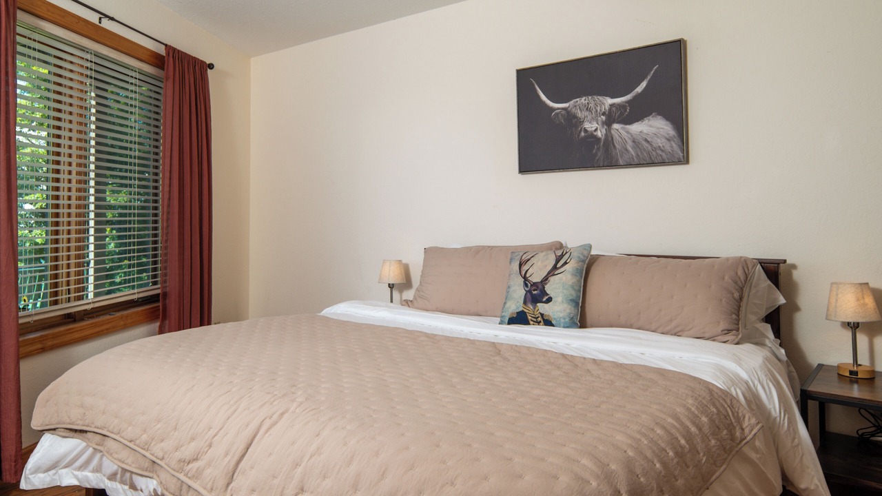 Photo of Bedroom in Frank