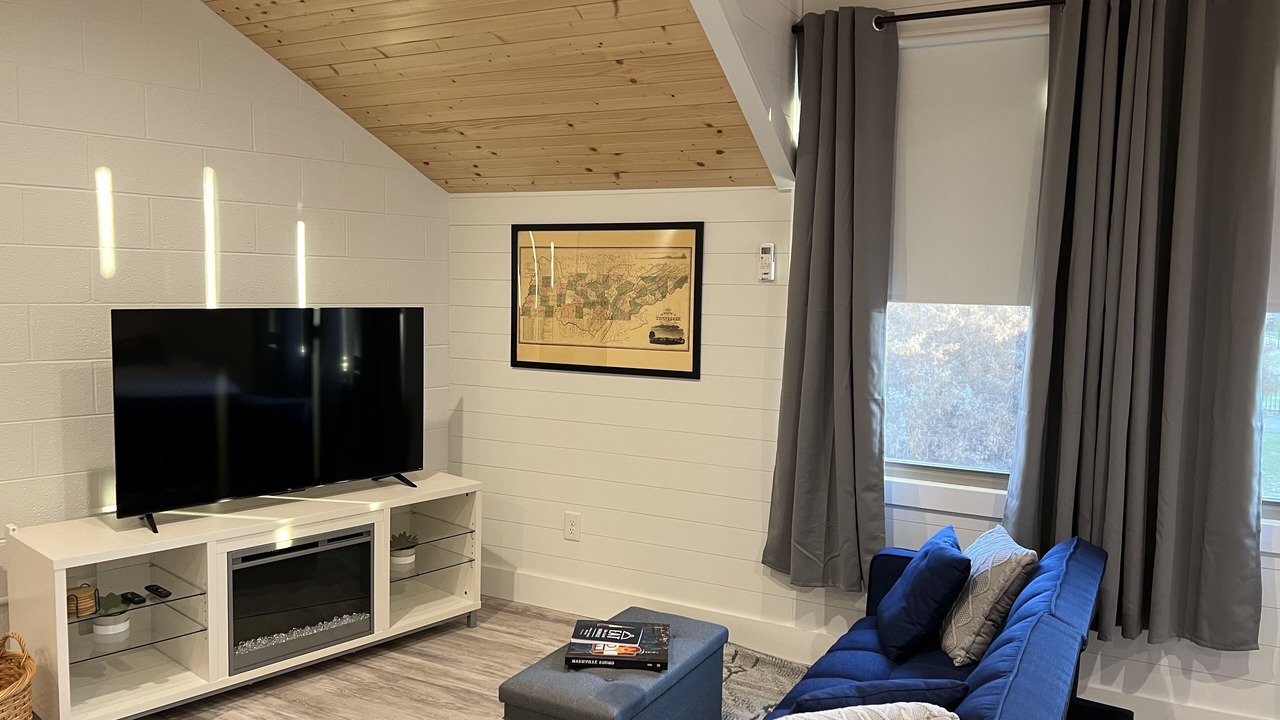 Photo of Livingroom in Pleasant View