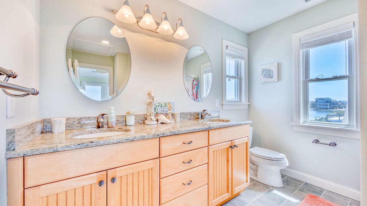 Photo of Bathroom in Brigands' Bay