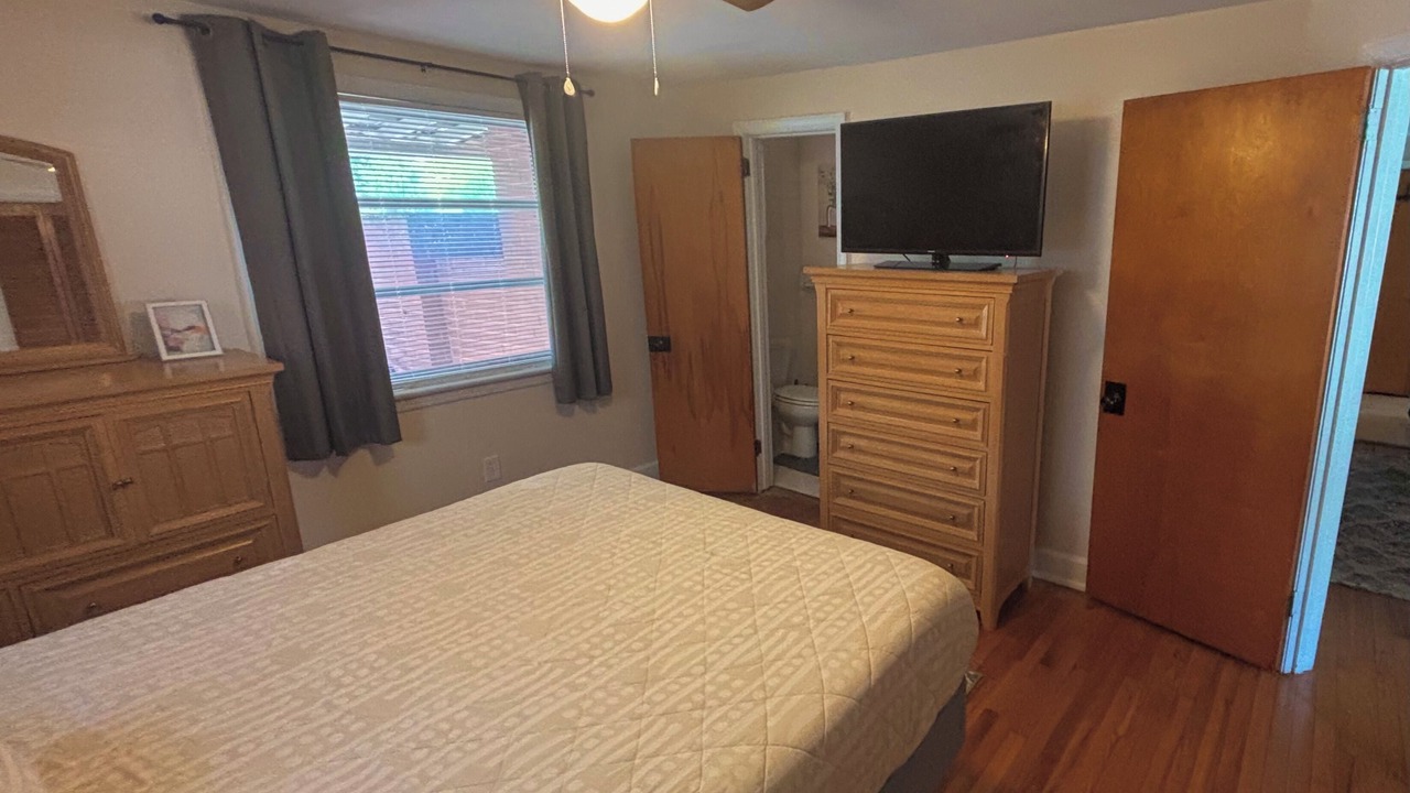 Photo of Bedroom in Franklinton
