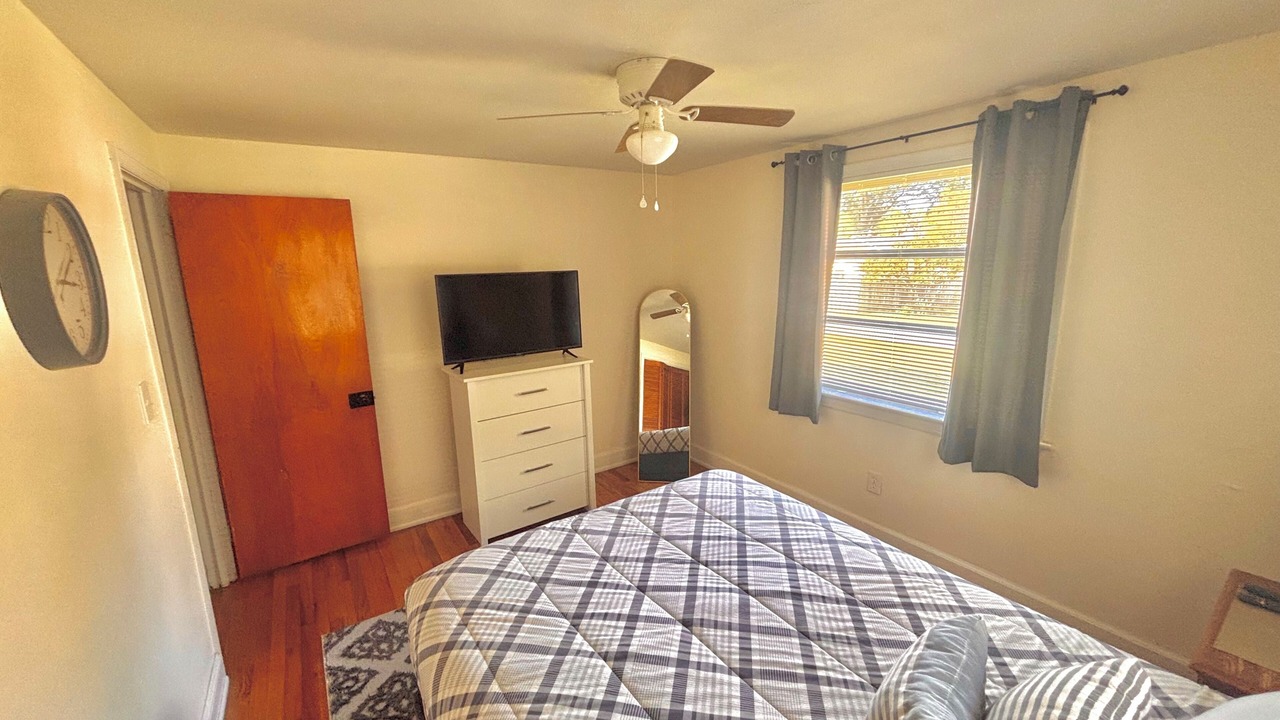 Photo of Bedroom in Franklinton
