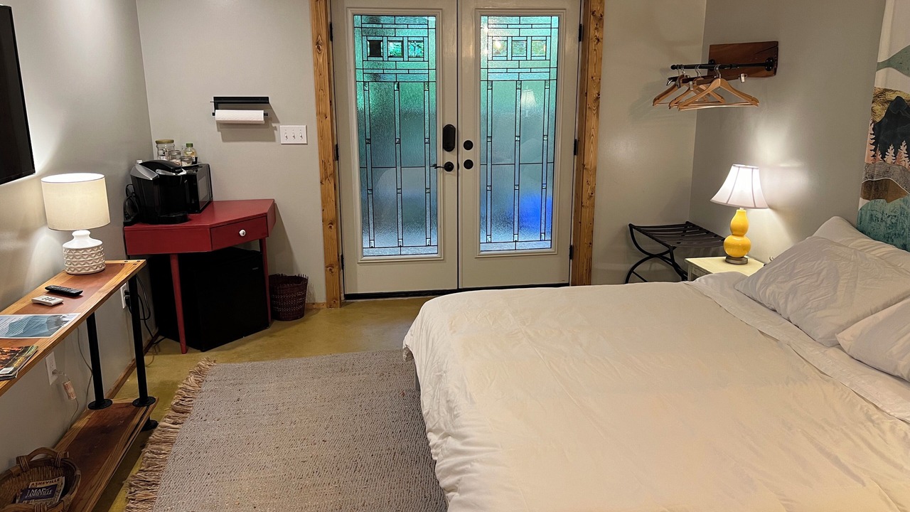 Photo of Bedroom in Weaverville