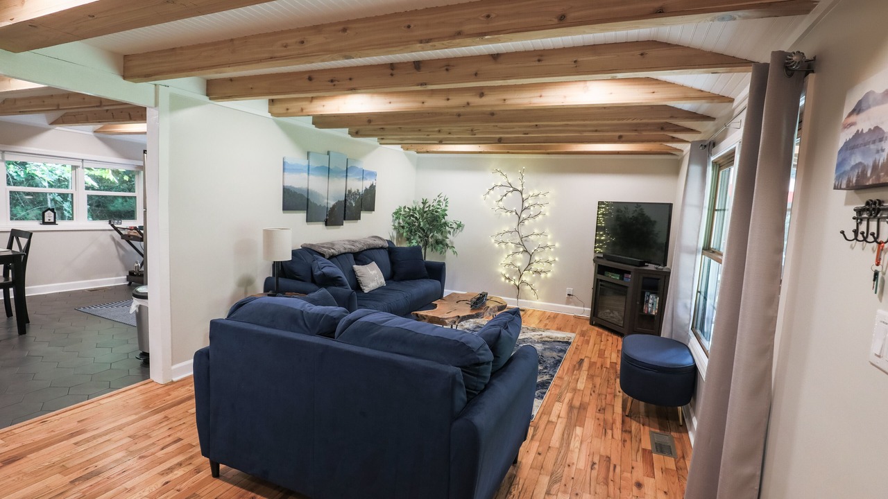 Photo of Livingroom in Fletcher