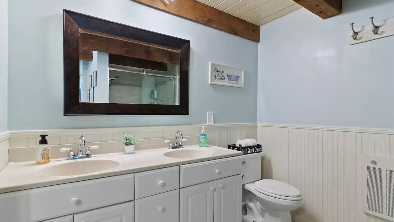 Photo of Bathroom in Lynn