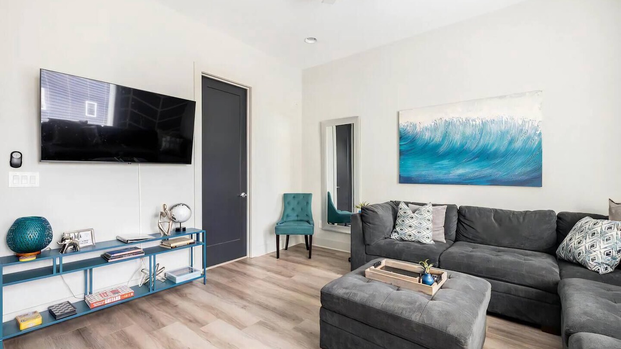 Photo of Livingroom in Talbot's Corner