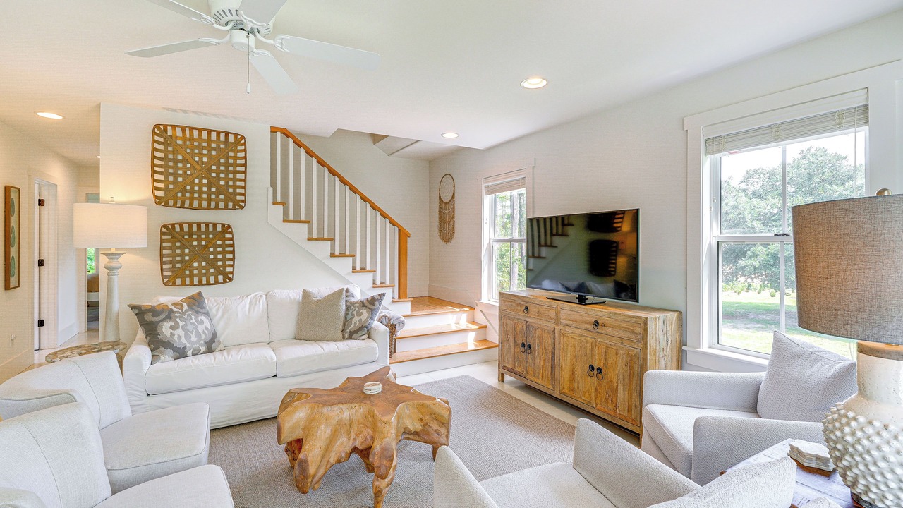 Photo of Bedroom in Manteo